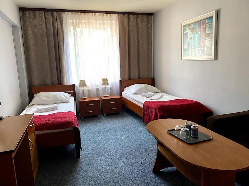 Obiekt "Czarny Rycerz" Apart otel Jastrzębie Zdrój Dış mekan fotoğraf