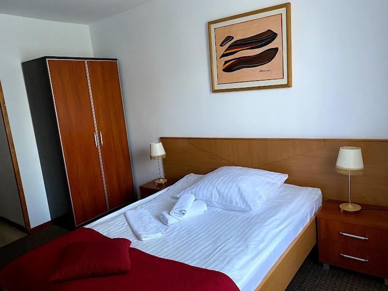 Obiekt "Czarny Rycerz" Apart otel Jastrzębie Zdrój Dış mekan fotoğraf