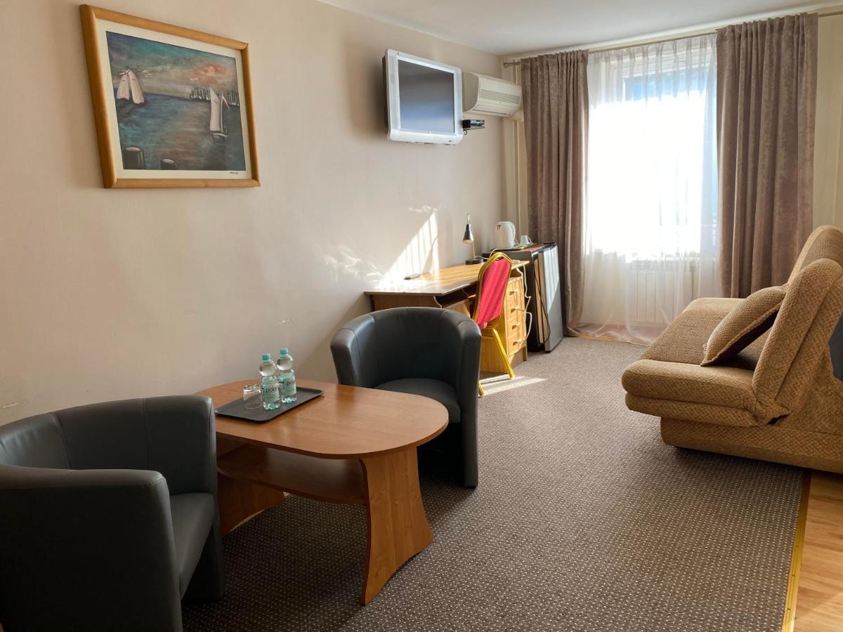 Obiekt "Czarny Rycerz" Apart otel Jastrzębie Zdrój Dış mekan fotoğraf