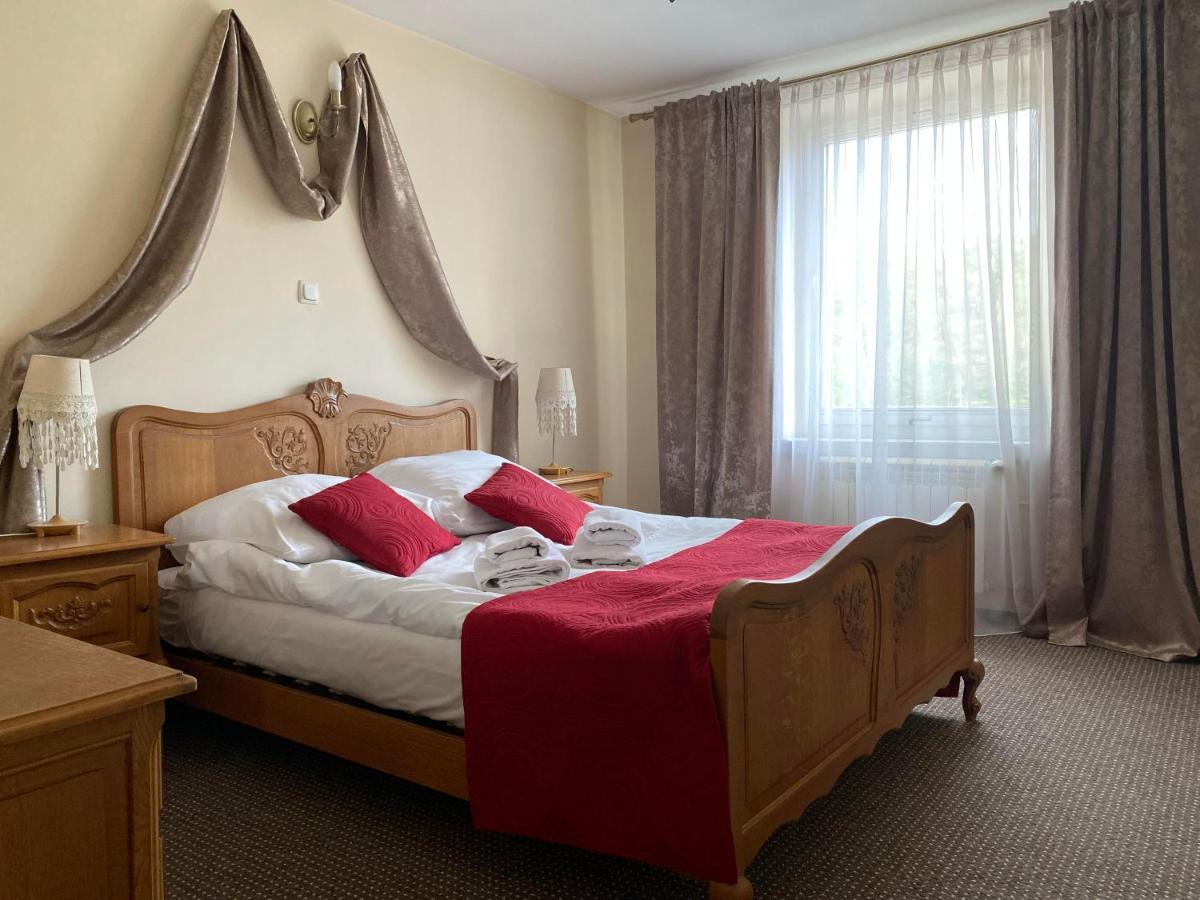 Obiekt "Czarny Rycerz" Apart otel Jastrzębie Zdrój Dış mekan fotoğraf